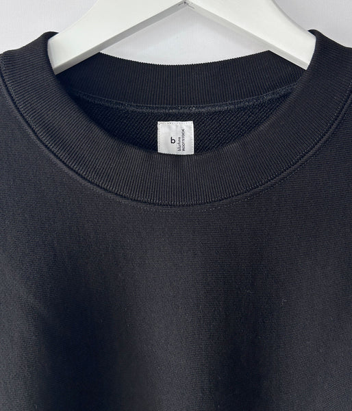 blurhms ROOTSTOCK/SOFT&HARD SWEAT CREW-NECK P/O WIDE (BLACK)