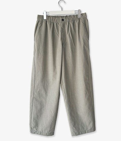 Goldwin/RELAXED STRAIGHT EASY PANTS (GRAYISH SAND)