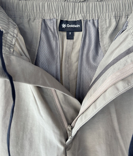 Goldwin/RELAXED STRAIGHT EASY PANTS (GRAYISH SAND)