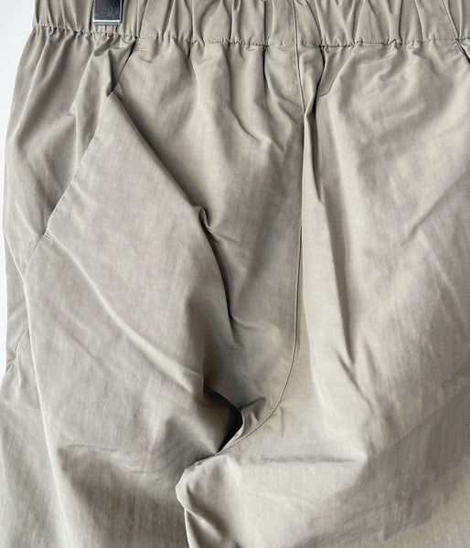 Goldwin/RELAXED STRAIGHT EASY PANTS (GRAYISH SAND)