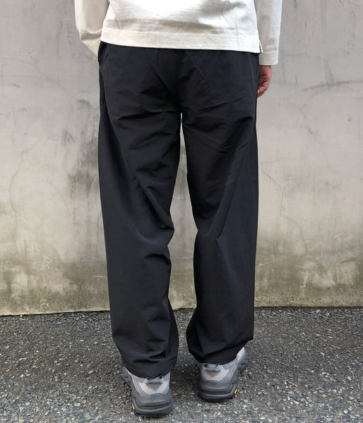 Goldwin/RELAXED STRAIGHT EASY PANTS (BLACK)