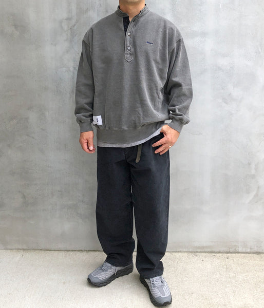 DESCENDANT/VOIL HENLEY NECK PIGMENT DYE (BLACK)