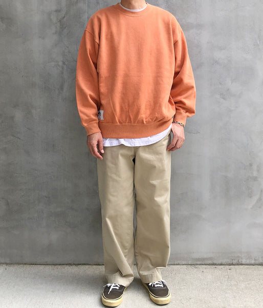 DESCENDANT/CETUS CREW NECK PIGMENT DYE (ORANGE)