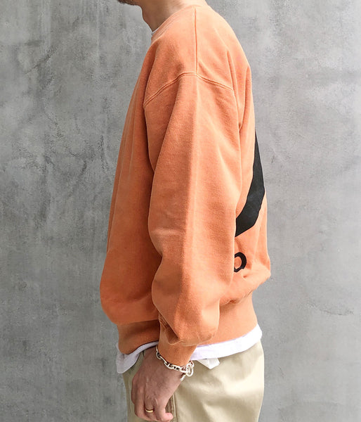 DESCENDANT/CETUS CREW NECK PIGMENT DYE (ORANGE)