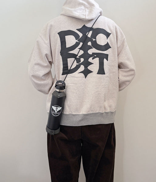 DESCENDANT/BOUND HOLDER TAKES HANDS (BLACK)