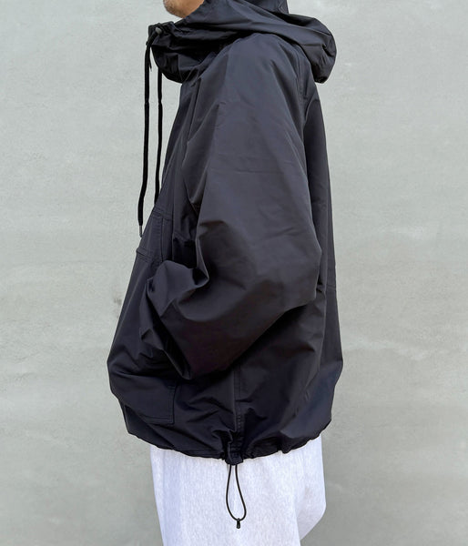 LQQK Studio/NYLON ANORAK HOODIE (BLACK)