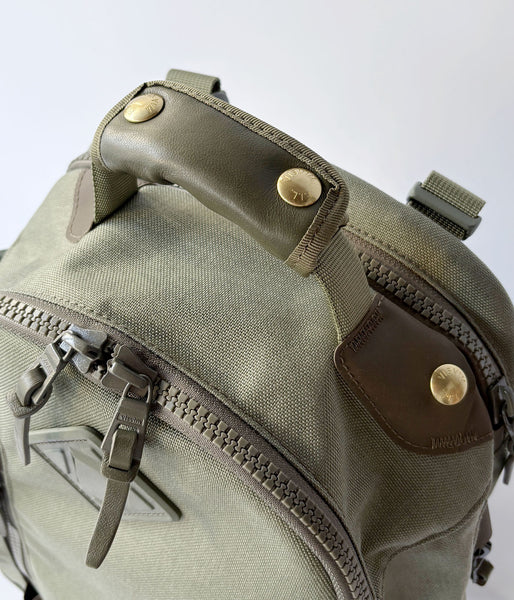 visvim/CORDURA 20L (OLIVE)