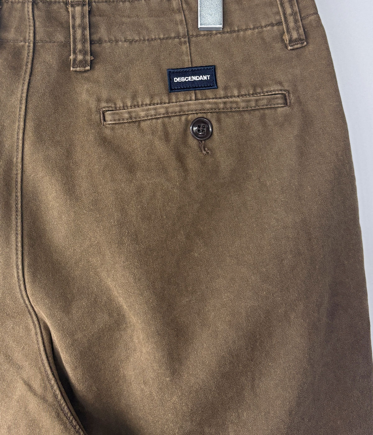 DESCENDANT/DC-6 TWILL TROUSERS (BROWN)