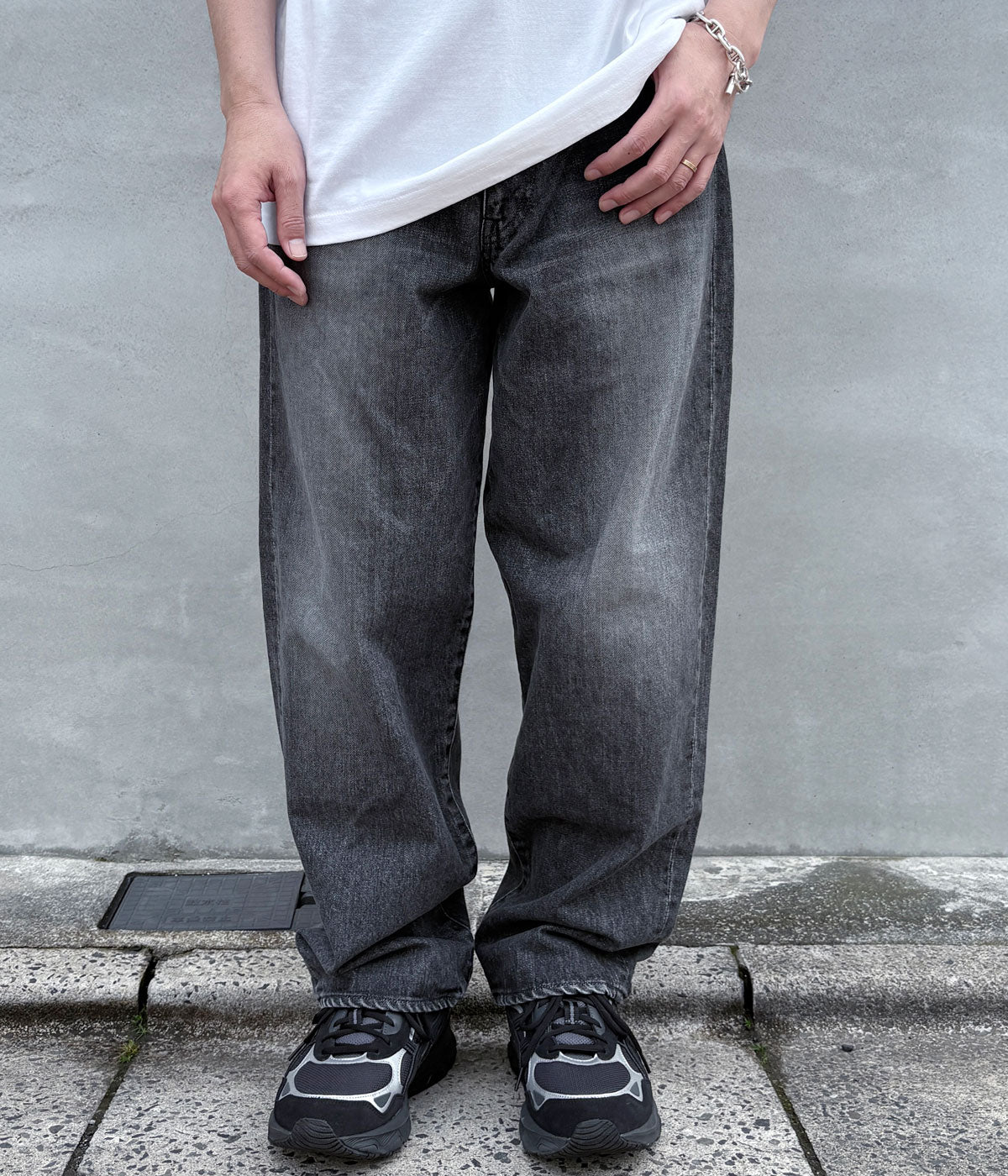 DESCENDANT/1995 DENIM TROUSERS BUGGY HARD WASH (BLACK)