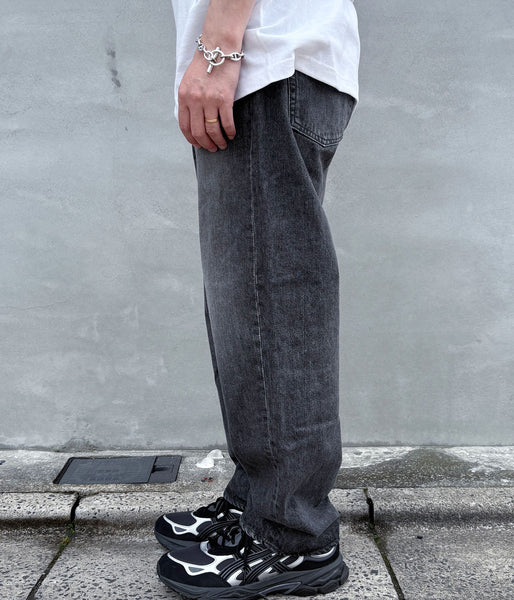 DESCENDANT/1995 DENIM TROUSERS BUGGY HARD WASH (BLACK)