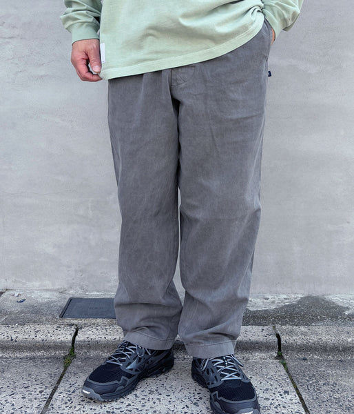 DESCENDANT/SHORE TWILL BEACH TROUSERS PIGMENT DYE (GRAY)