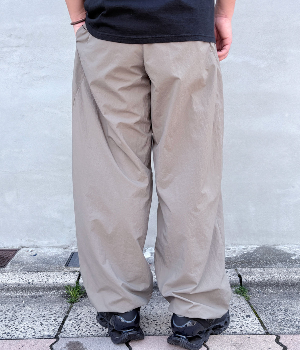 Goldwin/ADVANCED LIGHT WIDE EASY PANTS (SAND LAND)