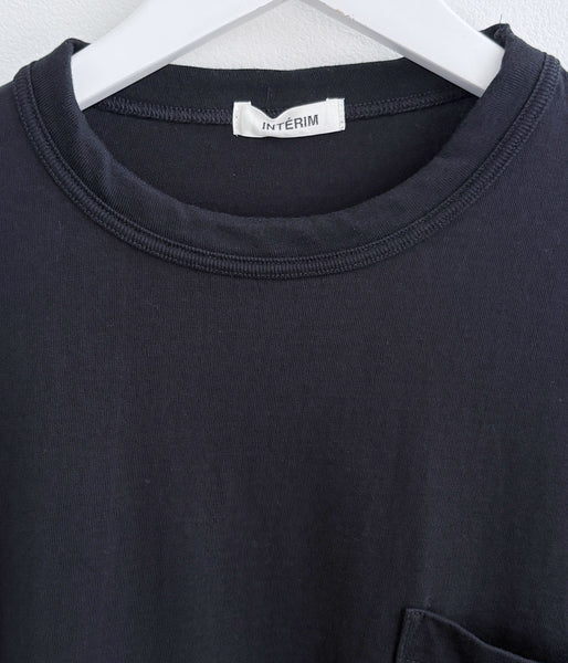 INTERIM/SEA ISLAND TOMPKINS LOOP JERSEY HYPER BIG BINDER NECK TUBE POCKET TEE (BLACK)