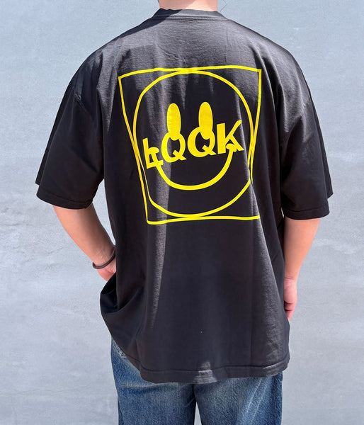 LQQK Studio/LQQK Smiley logo Pocket tee (BLACK)