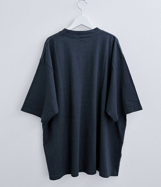 INTERIM/VINTAGE FADE BLACK  HYPER BIG T-SHIRT (SULFUR)