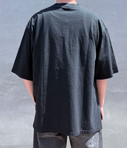 INTERIM/VINTAGE FADE BLACK  HYPER BIG T-SHIRT (SULFUR)