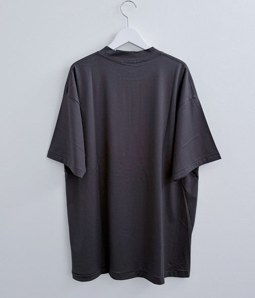 INTERIM/HIGH GAUGE SUVIN JERSEY S/S TEE (SMOKE BLACK)