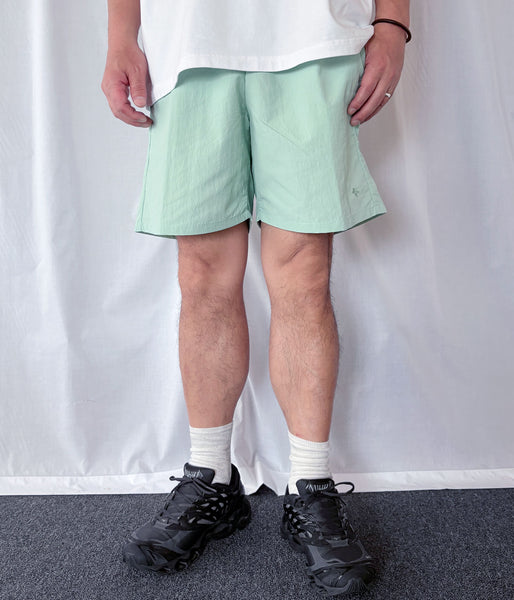 Goldwin/NYLON SHORTS (OPAL GREEN)
