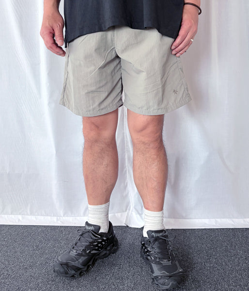 Goldwin/NYLON SHORTS (ARID BEIGE)