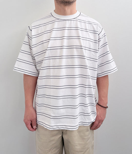 LQQK Studio/BORDER STITCH TEE (WHITE NAVY)