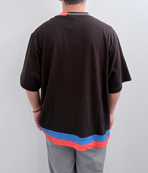 LQQK Studio/BORDER STITCH TEE (BLACK BLUE ORANGE)