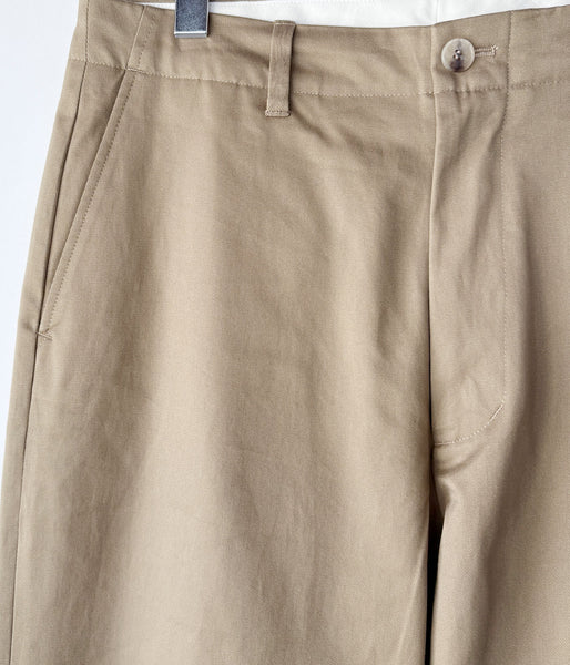 UNIVERSAL PRODUCTS./NO TUCK CHINO TROUSERS (CAMEL)