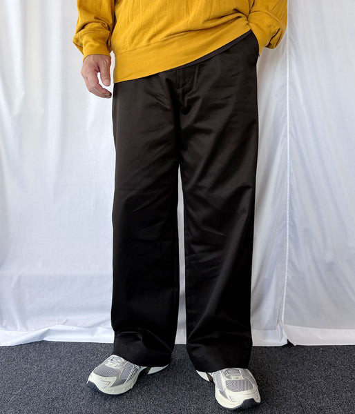 UNIVERSAL PRODUCTS./NO TUCK CHINO TROUSERS (BLACK)