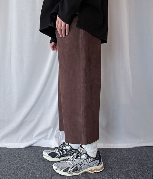 UNIVERSAL PRODUCTS./SUEDE TROUSERS (BROWN)