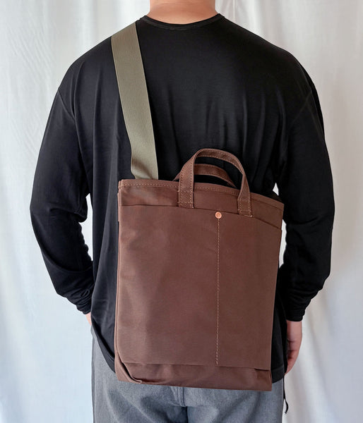 holk/TOTE 02 by this is a(n)