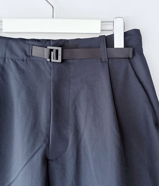 Goldwin/ONE TUCK TAPERED STRETCH PANTS (DARK NAVY)