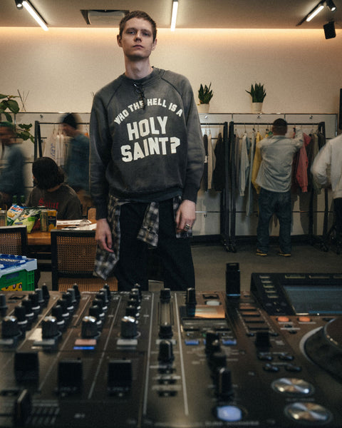 SAINT MICHAEL/RAGLAN CRW N SWT/HOLY SAINT？/BLK