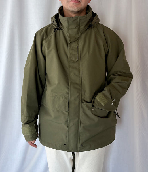 nonnative/EXPLORER JACKET POLY RIPSTOP GORE-TEX 2L (OLIVE)