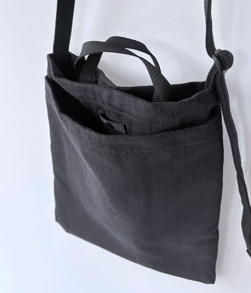 ERA./HOMMA HERRINGBONE US HELMET BAG HALF (BLACK)