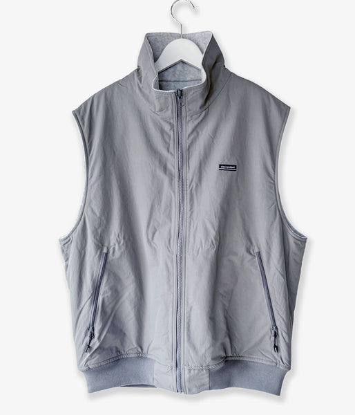 DESCENDANT/DAVID NYLON VEST (GRAY)