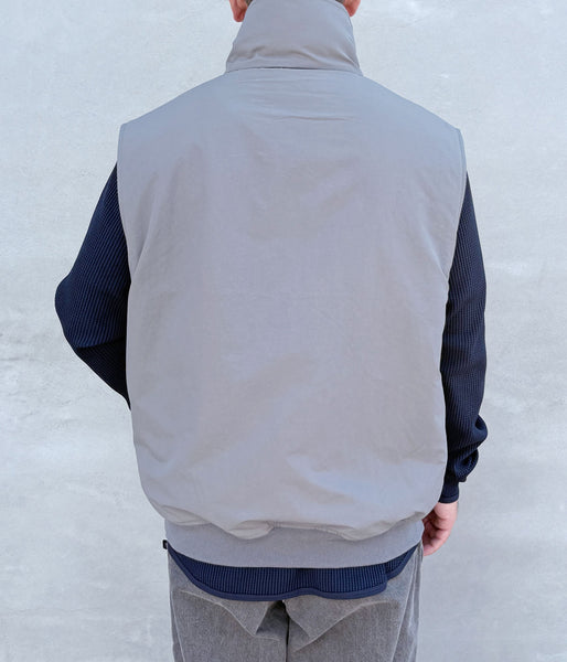 DESCENDANT/DAVID NYLON VEST (GRAY)