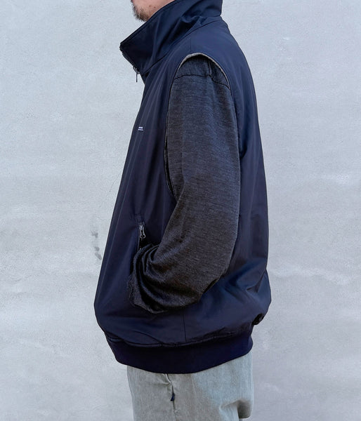 DESCENDANT/DAVID NYLON VEST (NAVY)