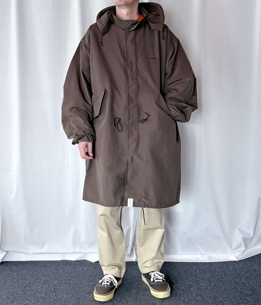 DESCENDANT/D-65 NYLON COAT (BROWN)