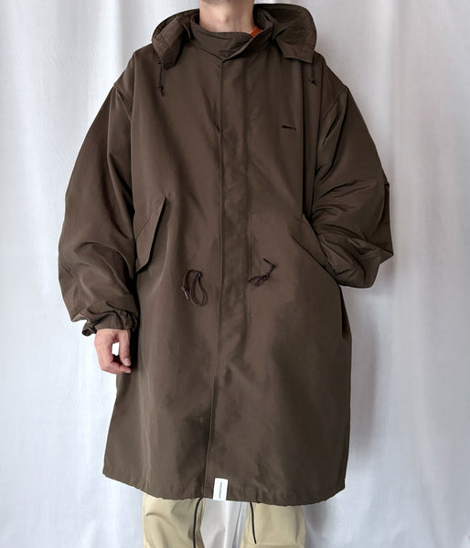 DESCENDANT/D-65 NYLON COAT (BROWN)