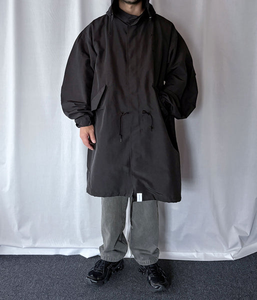 DESCENDANT/D-65 NYLON COAT (BLACK)