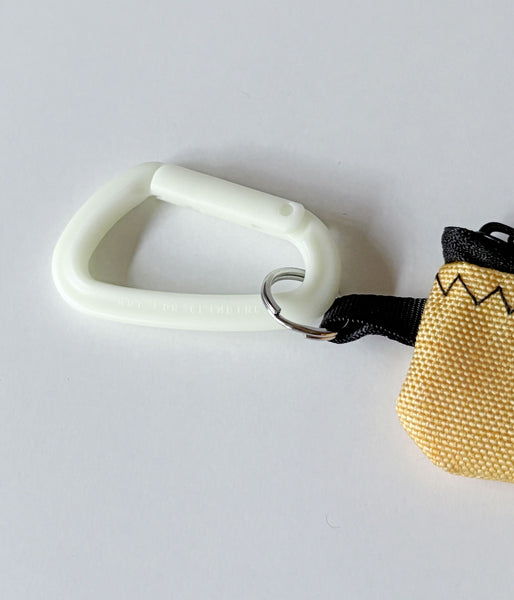 DESCENDANT/HANGG NARROW LIP CASE TAKES HANDS (YELLOW)
