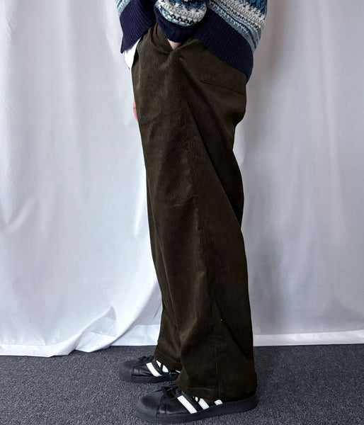 DESCENDANT/NORA CORDUROY TROUSERS (OLIVE DRAB)