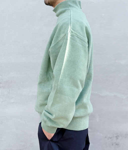 DESCENDANT/SPUR MOCK NECK PIGMENT DYE (GREEN)