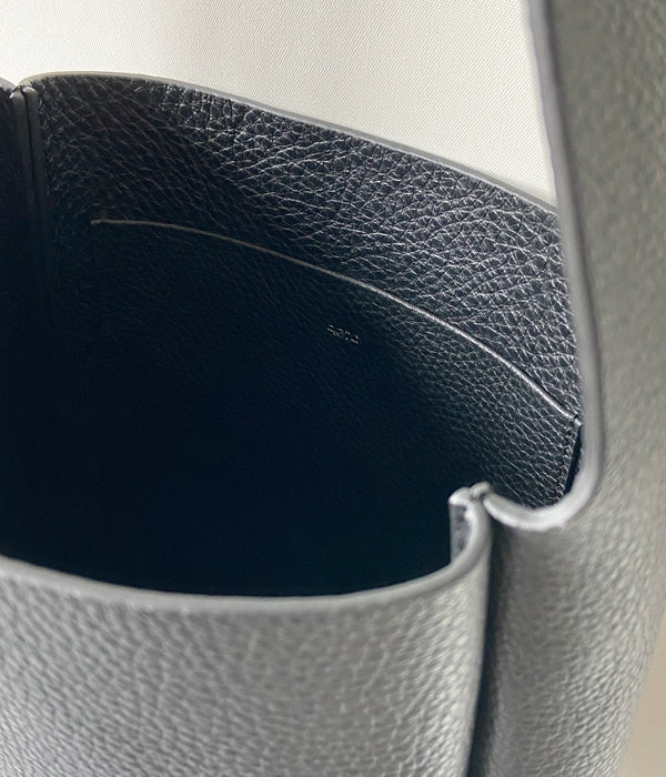 完売モデル　Aeta カウレザー　ケース　PEBBLE GRAIN シボ革 Aeta/PEBBLE GRAIN LEATHER SMALL CONTAINER A(BLACK)