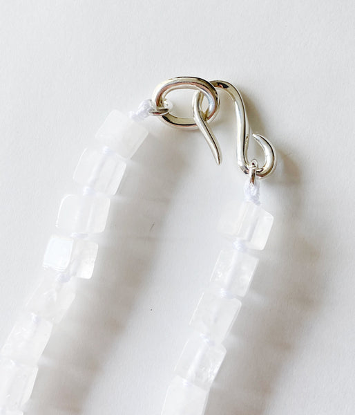 R.ALAGAN/CUBE STONE NECKLACE (WHITE JADE)