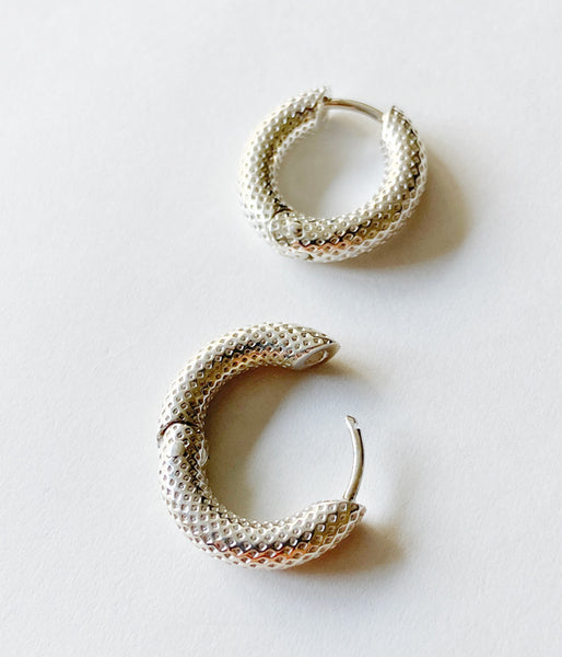 R.ALAGAN/TINY DOT HOOPS(SILVER)