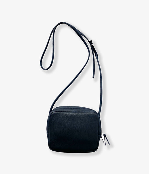 Aeta/SQUARE SHOULDER(BLACK)