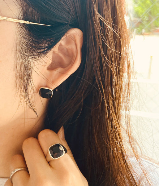 KINRADEN/AND I EARRING