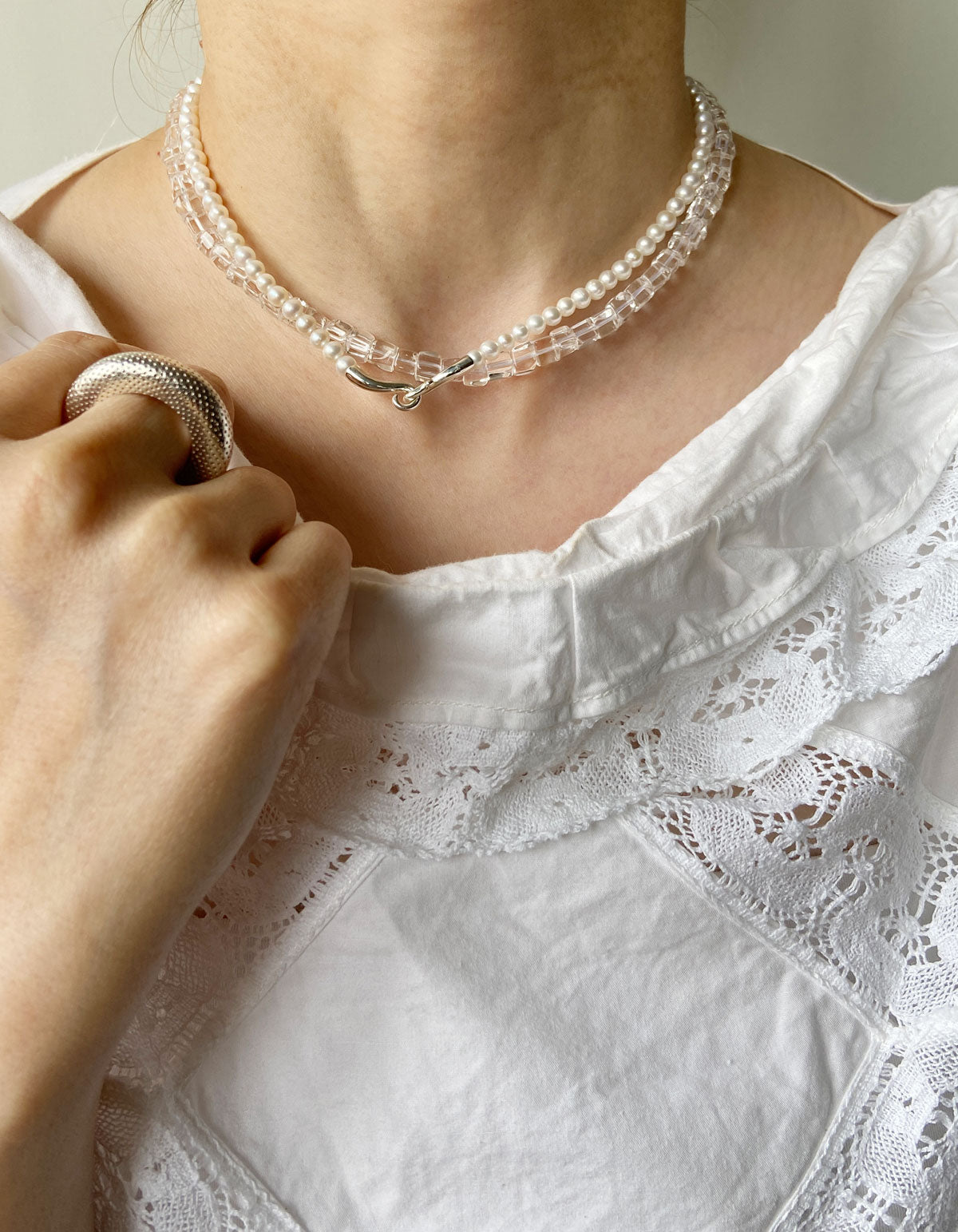 R.ALAGAN/BABY PEARL COLLAR