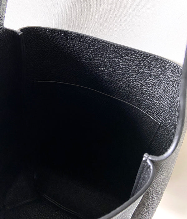 Aeta/PEBBLE GRAIN LEATHER SHOULDER M (BLACK)