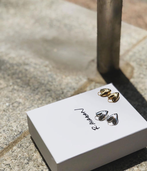 R.ALAGAN/TINY PUFFY HEART HOOPS